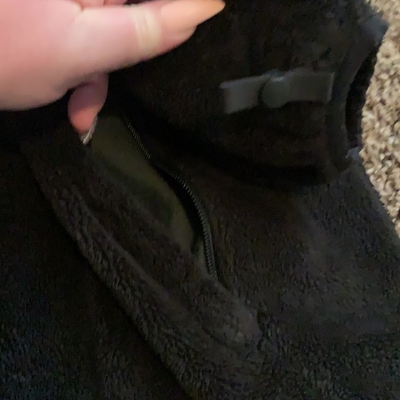 The North Face Fuzzy Full zip jacket all black & white - Picture 9 of 14